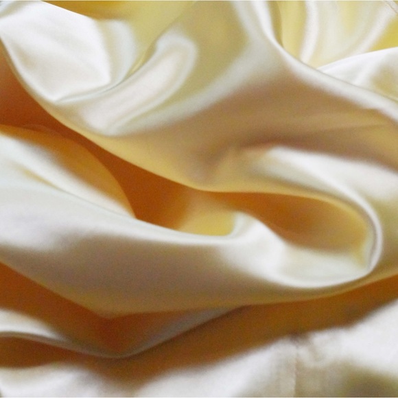 Yellow Beautiful Mermaid Gown • Off Shoulder • Prom/Homecoming - Picture 5 of 5